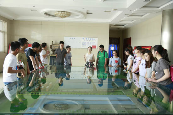 27名天商学生来pg赏金女王模拟器在线试玩实习 为青春插上梦想同党
