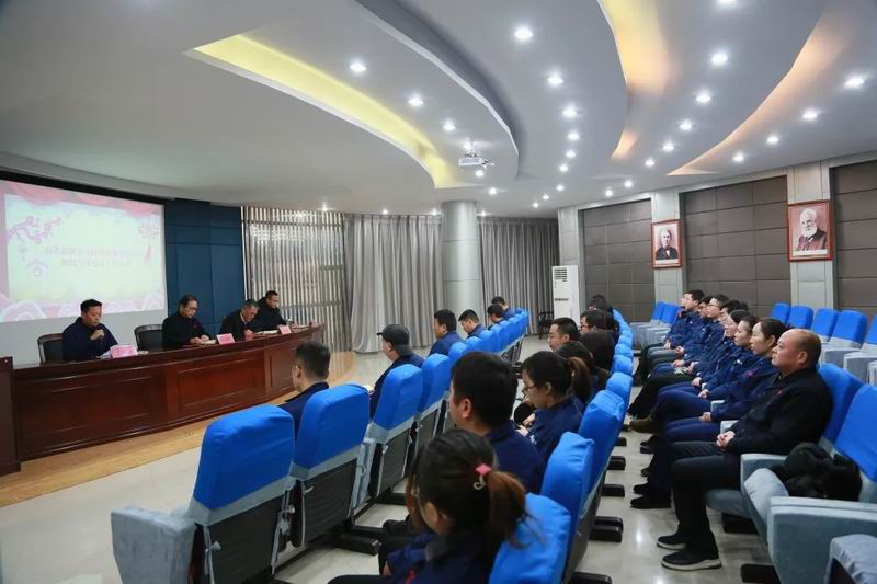 强化立异理念，，，，，构建高质量手艺型企业——洛阳晶联召开2021年度手艺事情聚会