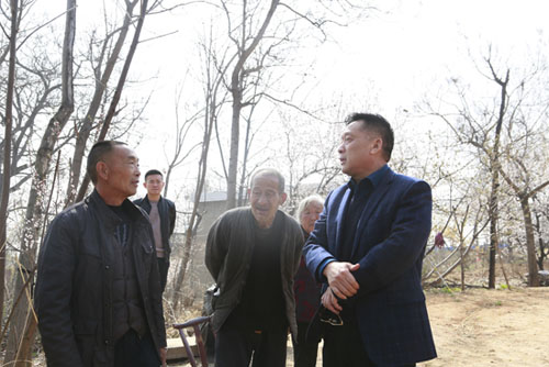 pg赏金女王模拟器在线试玩党委书记李占明深入贫困户调研，，，，，，，，助力精准扶贫